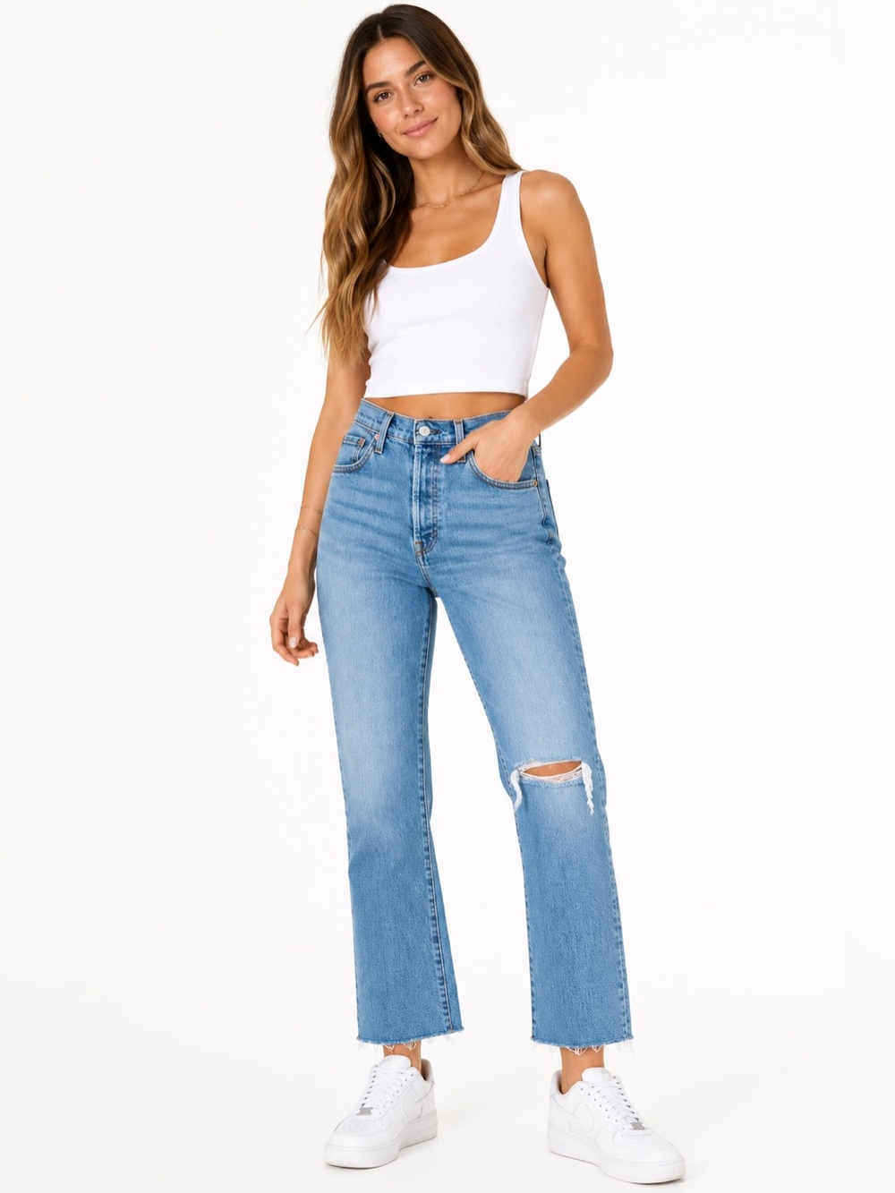 Levi’s Wedgie Straight Distressed Jeans Size 31